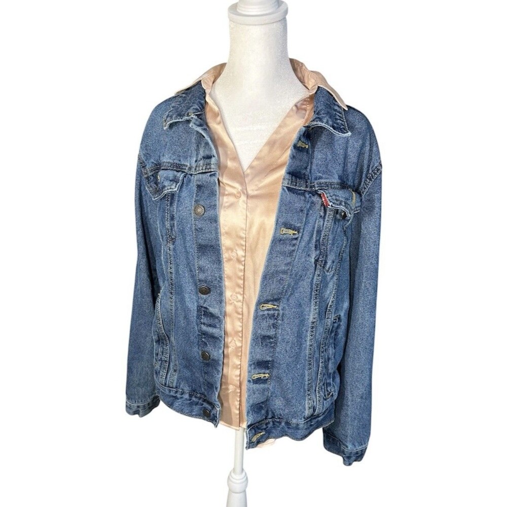 Levi's Women's Blue Denim Trucker Jean Jacket Size XL Collared Button Pockets